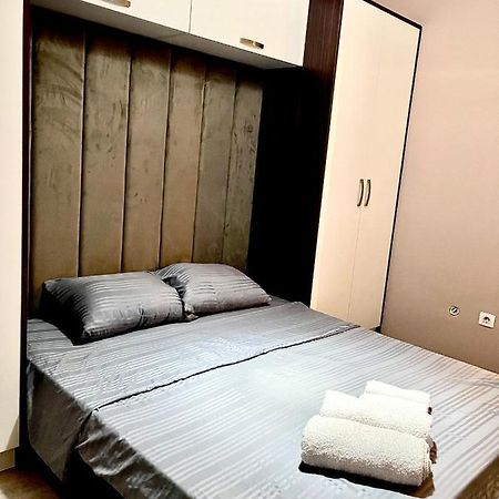 Top Apartment Priștina Exterior foto